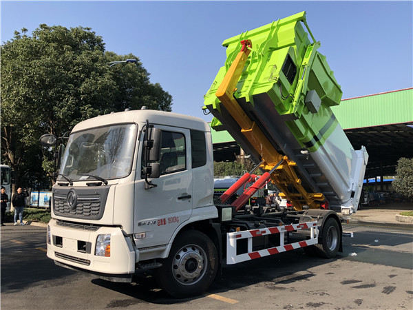 東風(fēng)天錦16噸勾臂式垃圾車