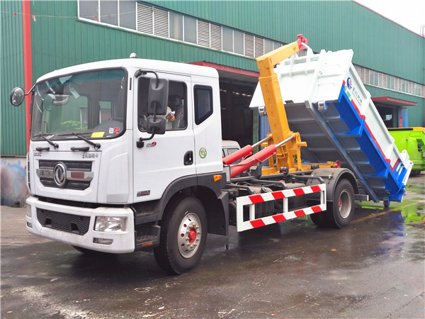 16噸東風(fēng)多利卡D9勾臂式垃圾車