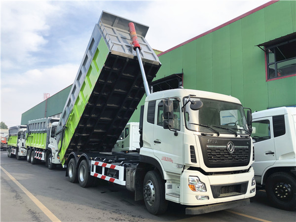 東風天龍垃圾轉(zhuǎn)運車