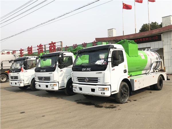 東風(fēng)大多利卡餐廚垃圾車