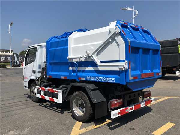 東風(fēng)5方掛通垃圾車