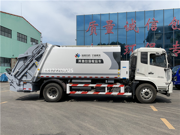 12-14方東風(fēng)天錦壓縮垃圾車(chē)