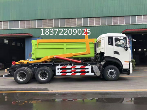 國六勾臂式垃圾車批量銷往我國的大江南北