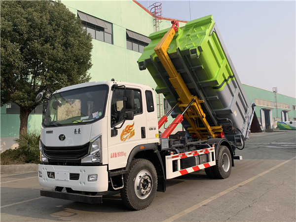 16噸重汽豪曼勾臂垃圾車(chē)